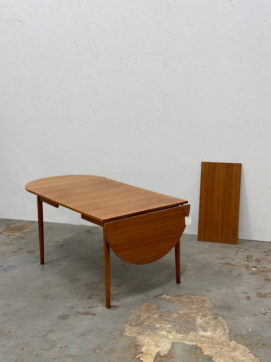 Danish table with flaps