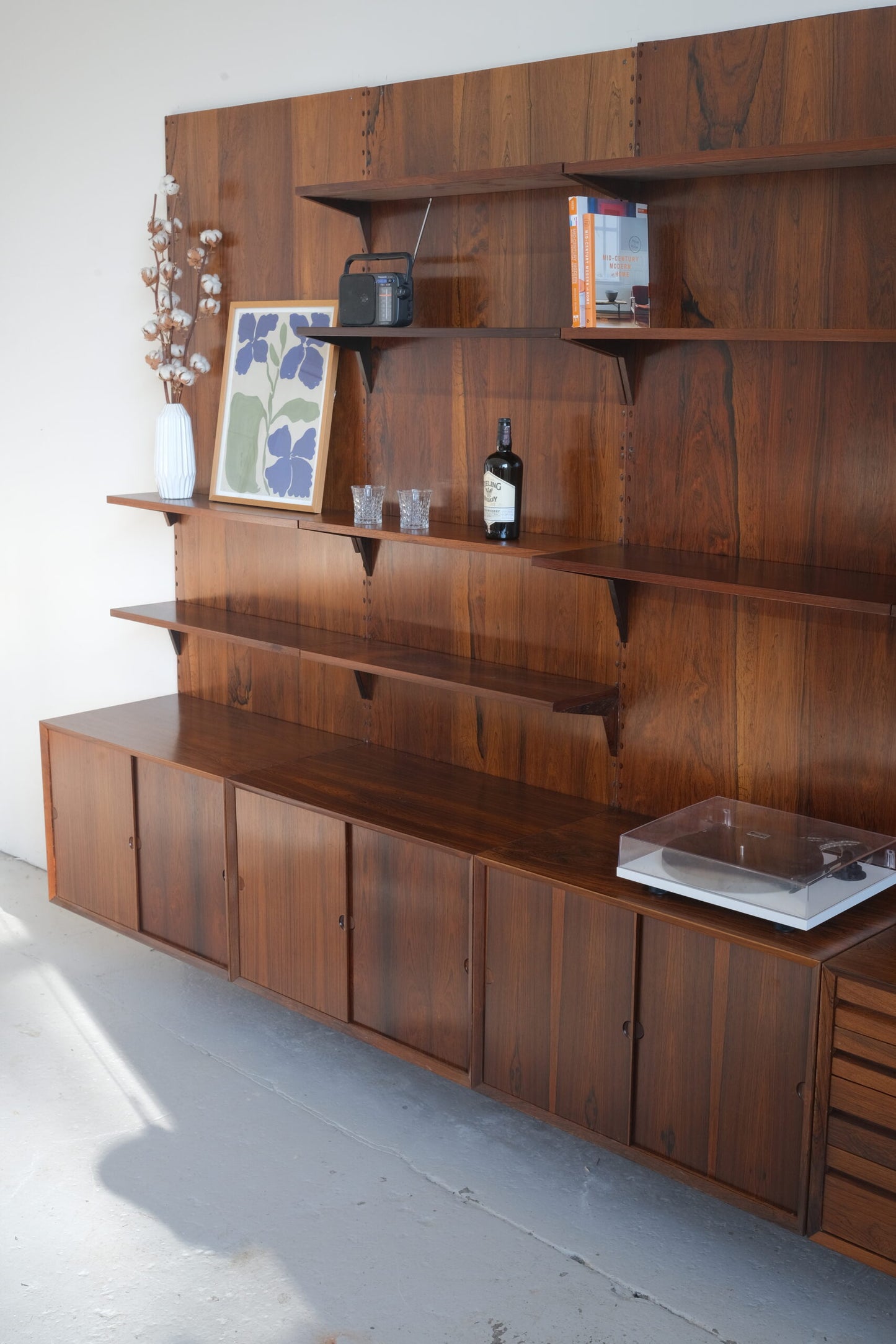 *RESERVED* Poul Cadovius Wall unit