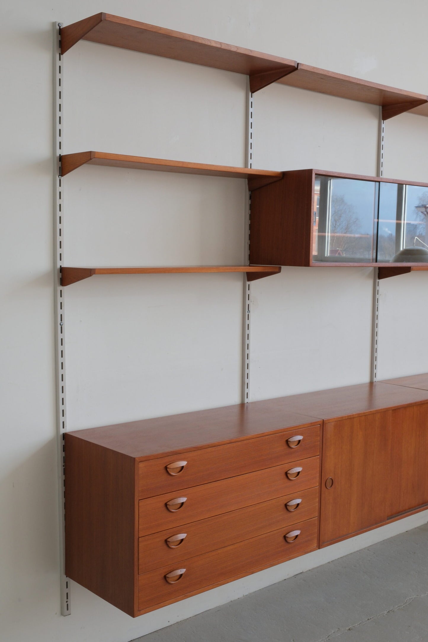 [RESERVED] Kai Kristiansen wall units 1960s