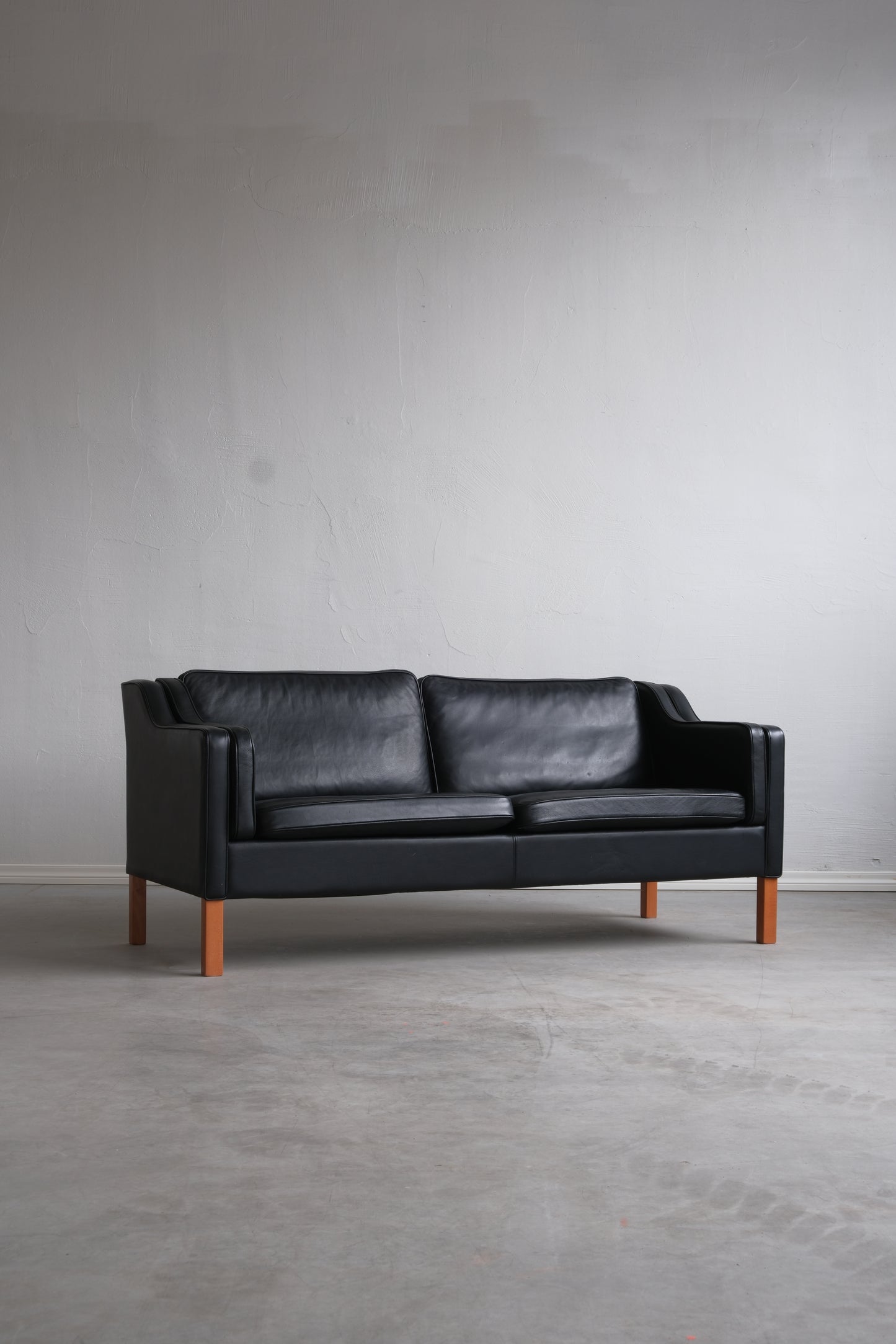 Mogens Hansen black leather sofa