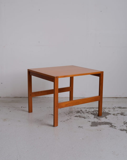 Moduline side table, Ole Gjerløv Knudsen and Torben Lind, France &amp; Son (very good condition)