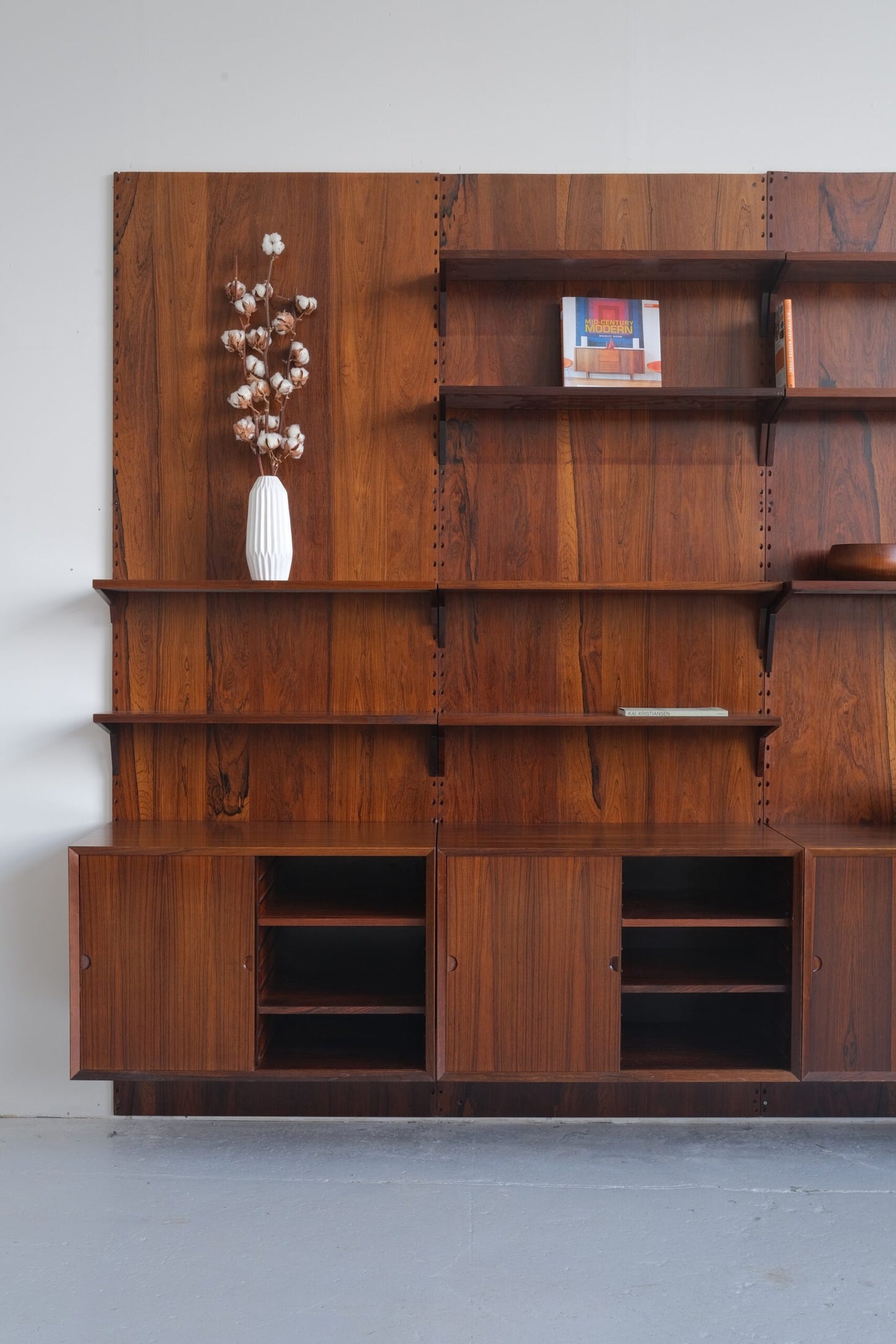 *RESERVED* Poul Cadovius Wall unit