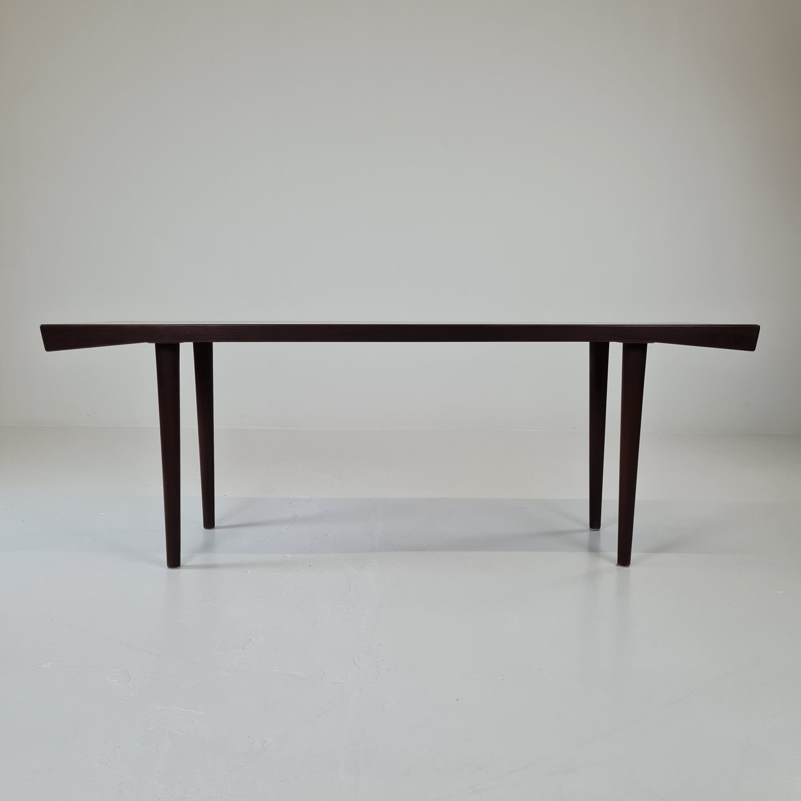 Coffee table | Rosewood