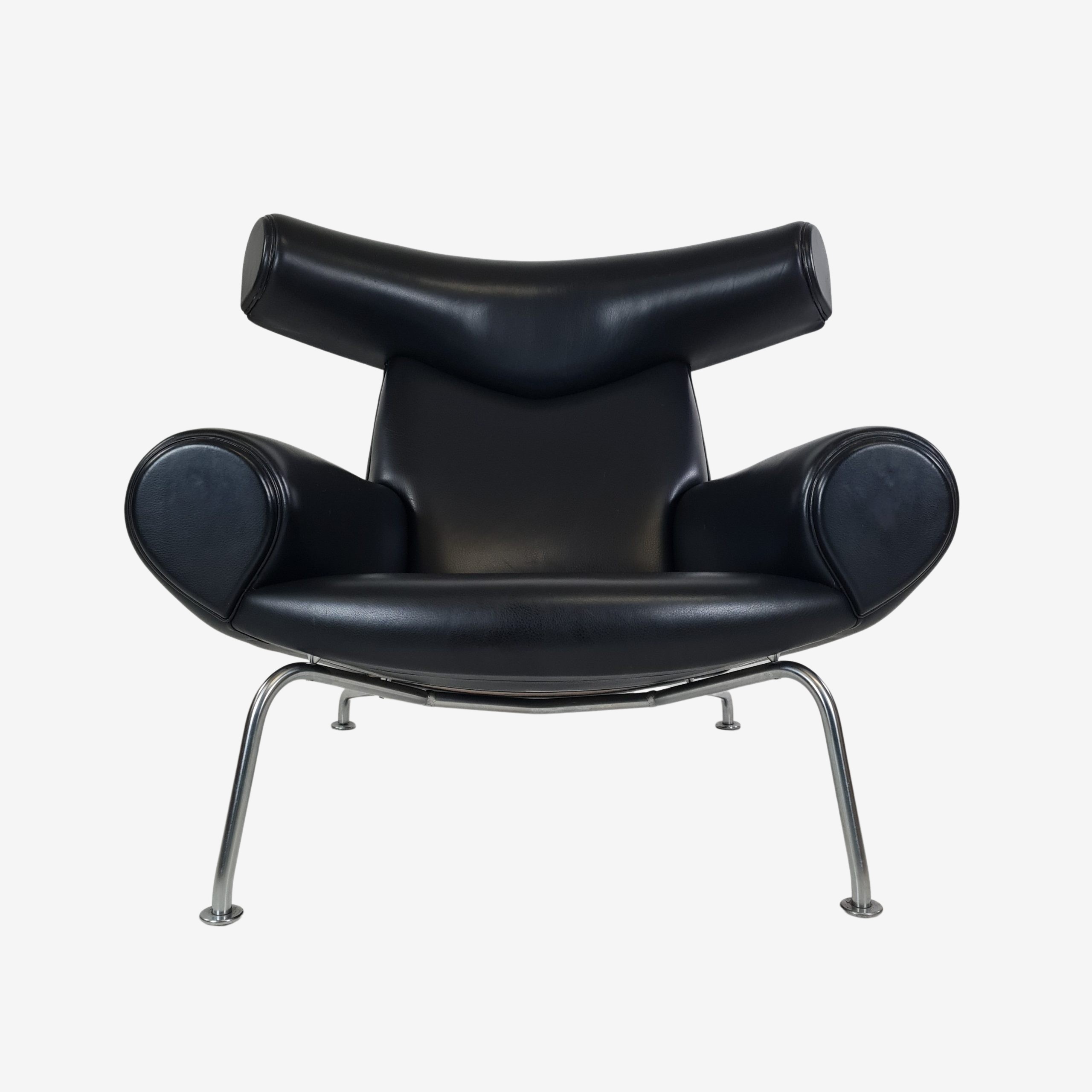 Ox Chair with stool | Hans Jørgen Wegner | Erik Jørgensen Furniture Factory
