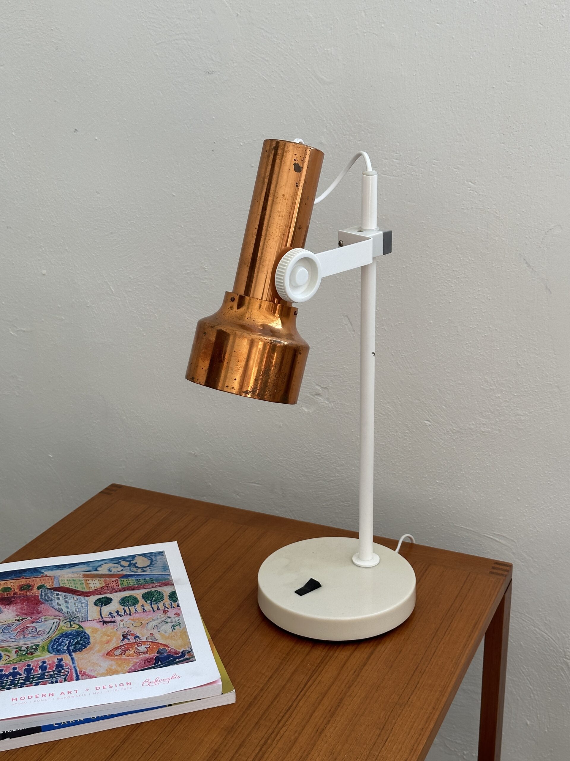 Estoplast table lamp